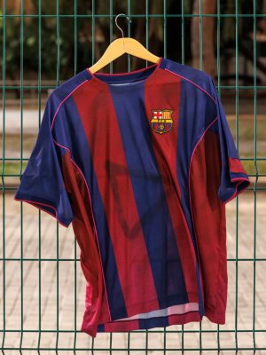 Ed Sheeran 2005–06 Barcelona Retro Jersey – Limited Edition from Teehub