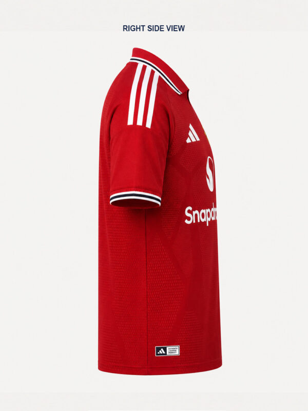 Manchester United 26/27 Home football jersey featuring premium soft fabric and customized name and number, TeeHub exclusive.