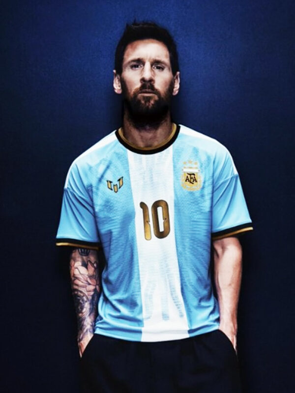 π¦π·π Messi Farewell Jersey 2026 | Premium Edition 7 Messi Farewell Jersey 2026 Premium Edition in regular fit with stand-up collar and full closure zipper.